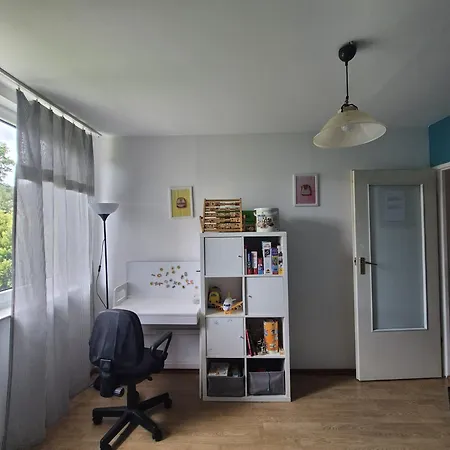Rodzinny Dom W Roznowie Duzy Ogrod I Zabawki Feriehus Roznow