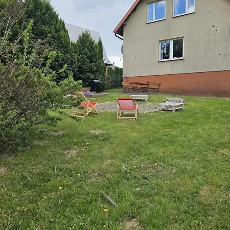 Rodzinny Dom W Roznowie Duzy Ogrod I Zabawki Feriehus *